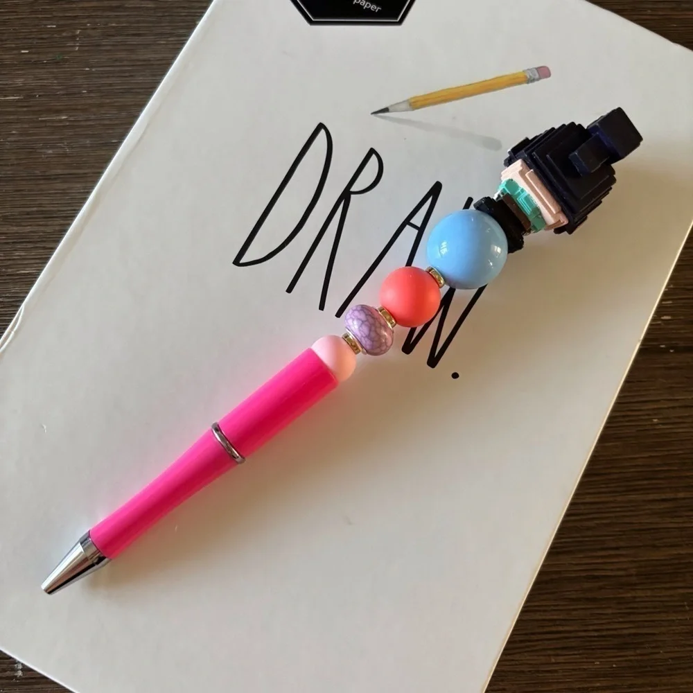 Disney Doorables: Wreak in Ralph: Vanellope von Schweetz handmade beaded pen